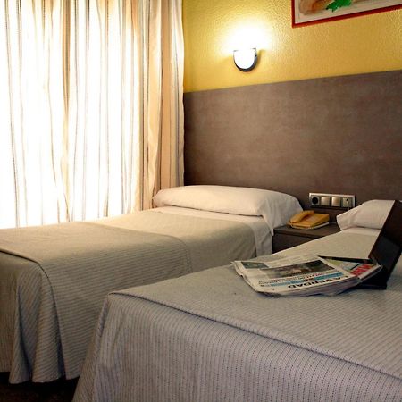Hotel Universal Murcia Luaran gambar