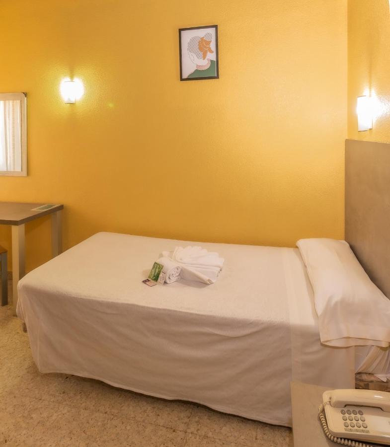 Hotel Universal Murcia Luaran gambar