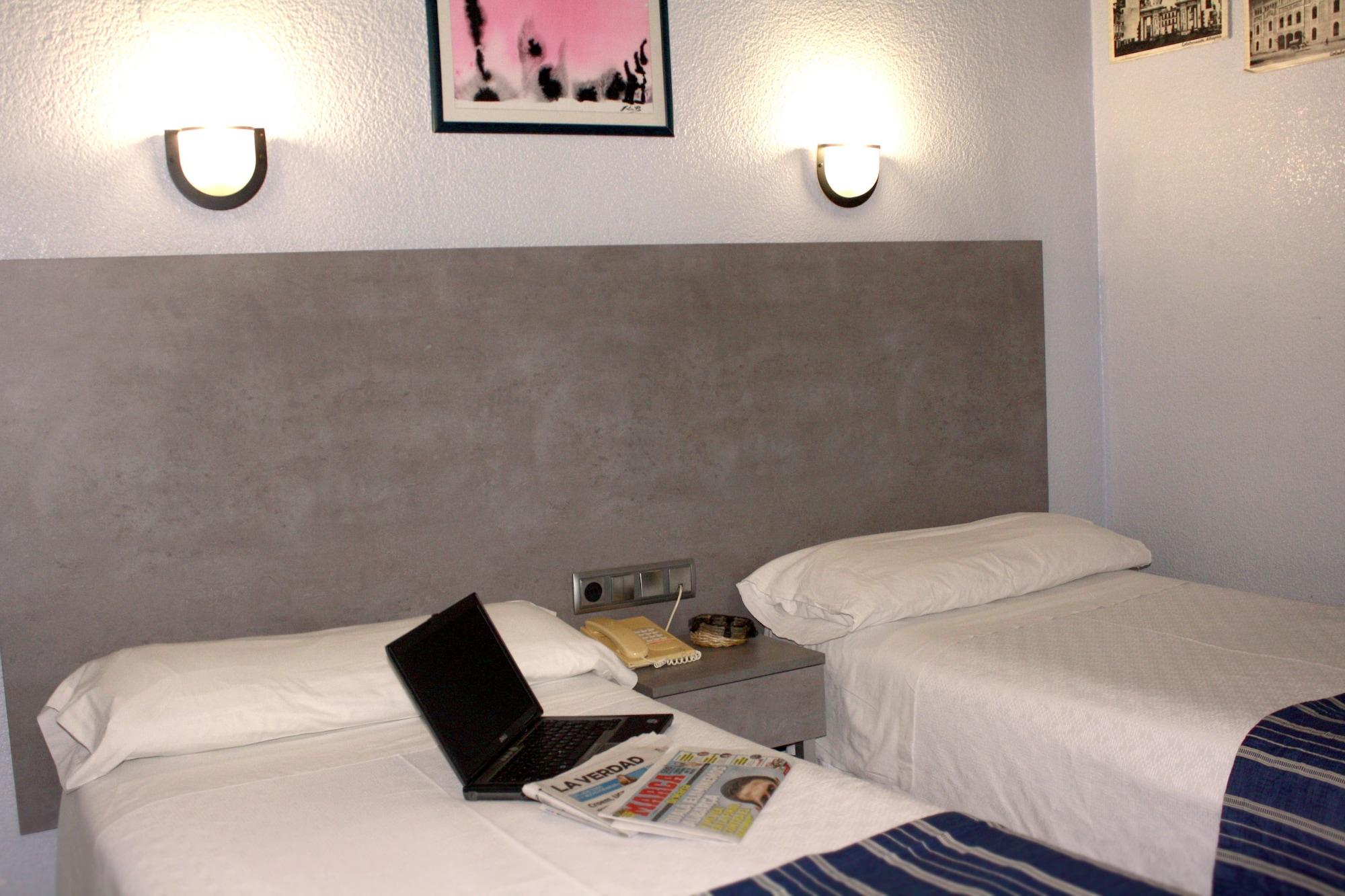 Hotel Universal Murcia Luaran gambar