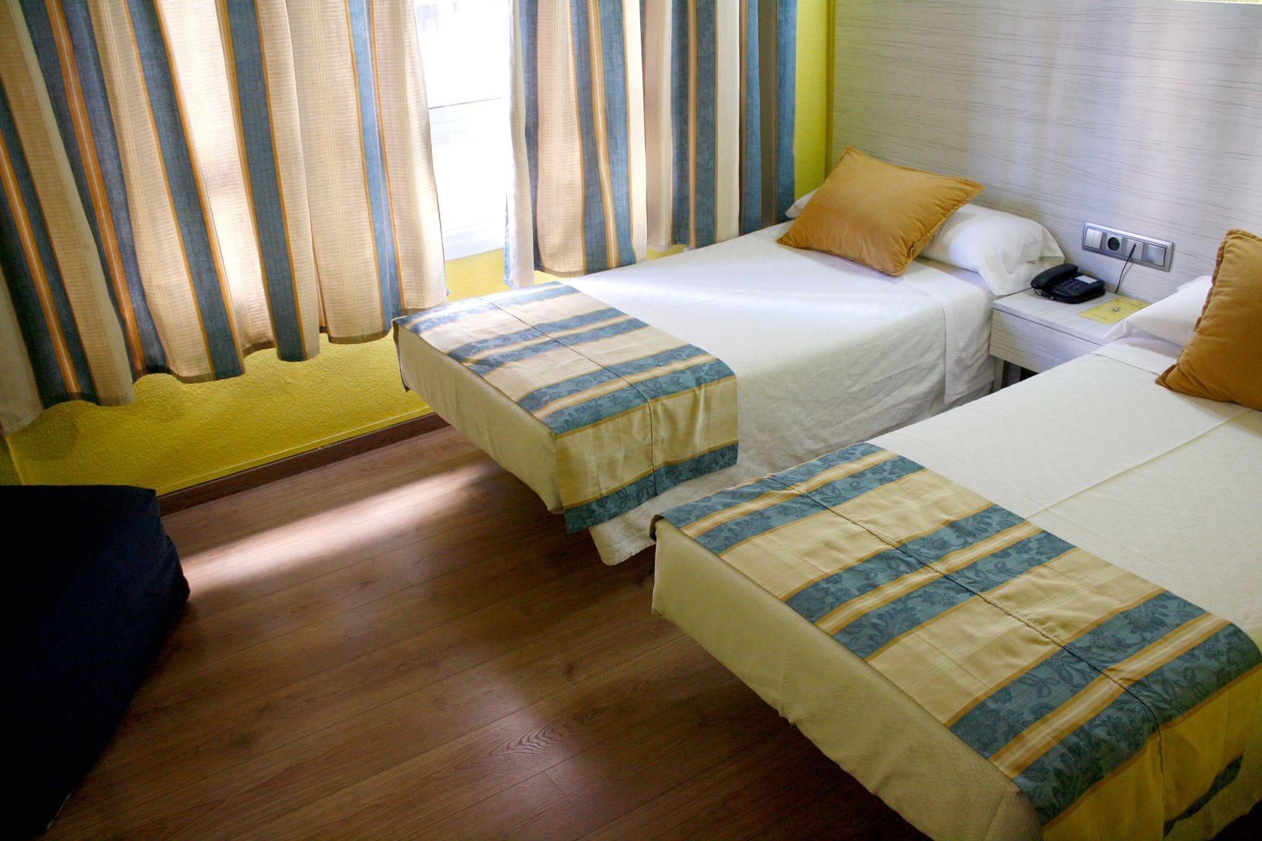 Hotel Universal Murcia Luaran gambar